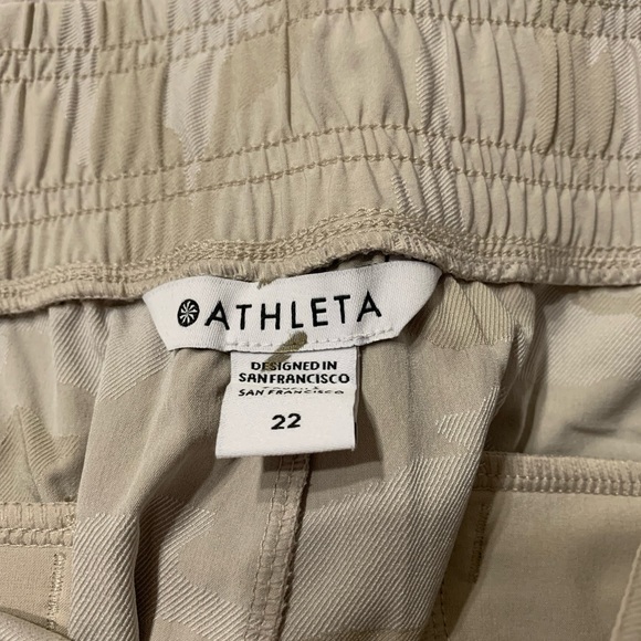 Athleta Brooklyn Camo Jogger - Picture 8 of 10